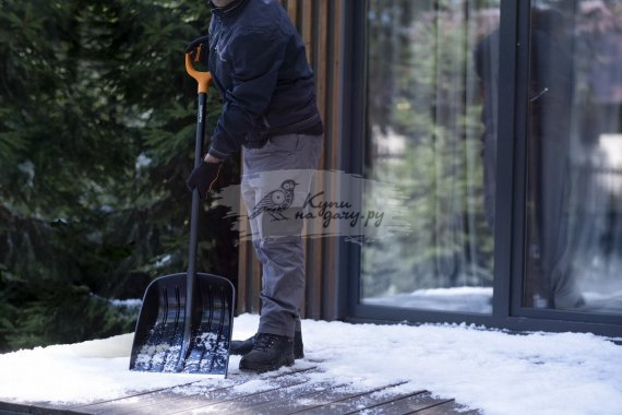 Лопата для уборки снега Plantic Snow 12003-01 с деревянным черенком - фото №5