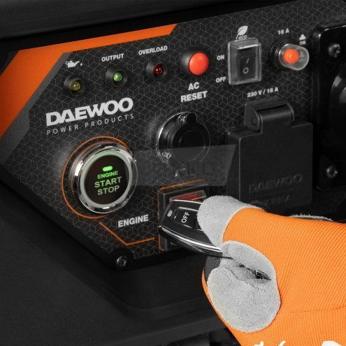 Инверторный генератор DAEWOO GDA 11000DPEi-3 - фото №10