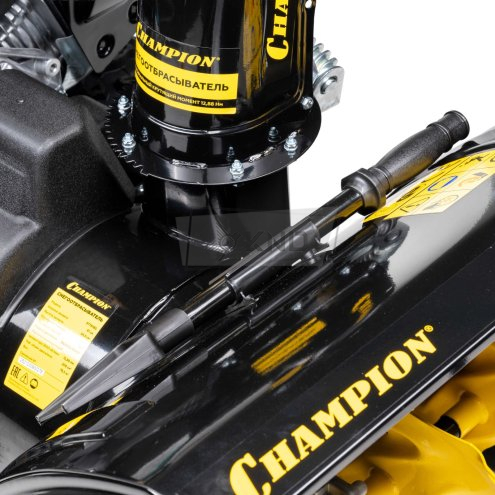 Снегоуборщик бензиновый Champion ST761BS - фото №17