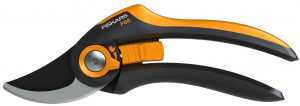 Секатор Fiskars плоскостной SmartFit P68