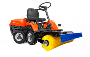 Райдер Husqvarna R214C с щеткой 100 см в Екатеринбурге